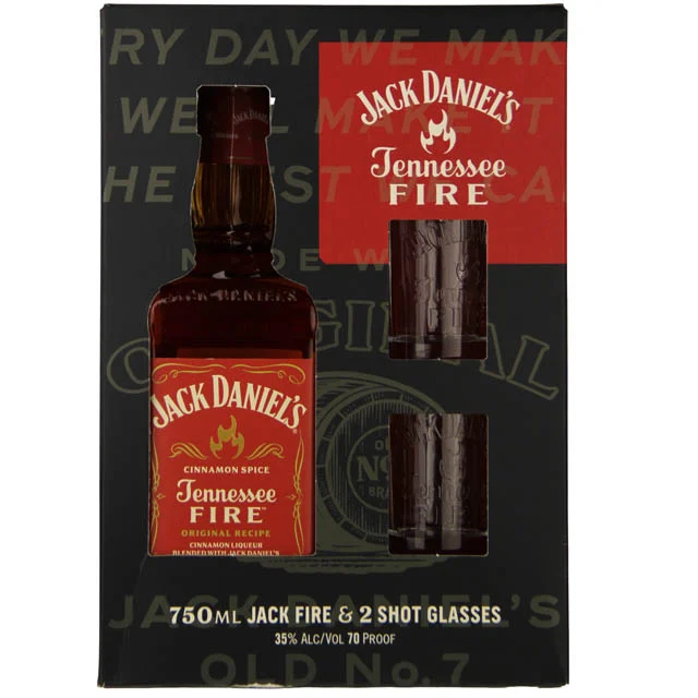 Jack Daniel's Tennessee Fire Gift Set with Shot Glasses / 750 ml