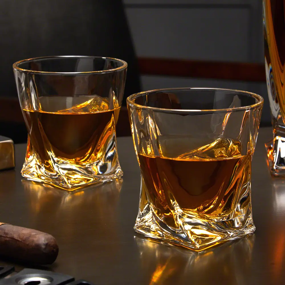 TWIST UNIQUE WHISKEY GLASSES (2)
